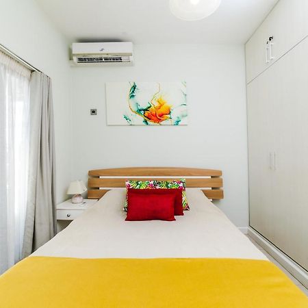 Beachcove Apartment 9 In Pereybere Pereybere Beach Esterno foto