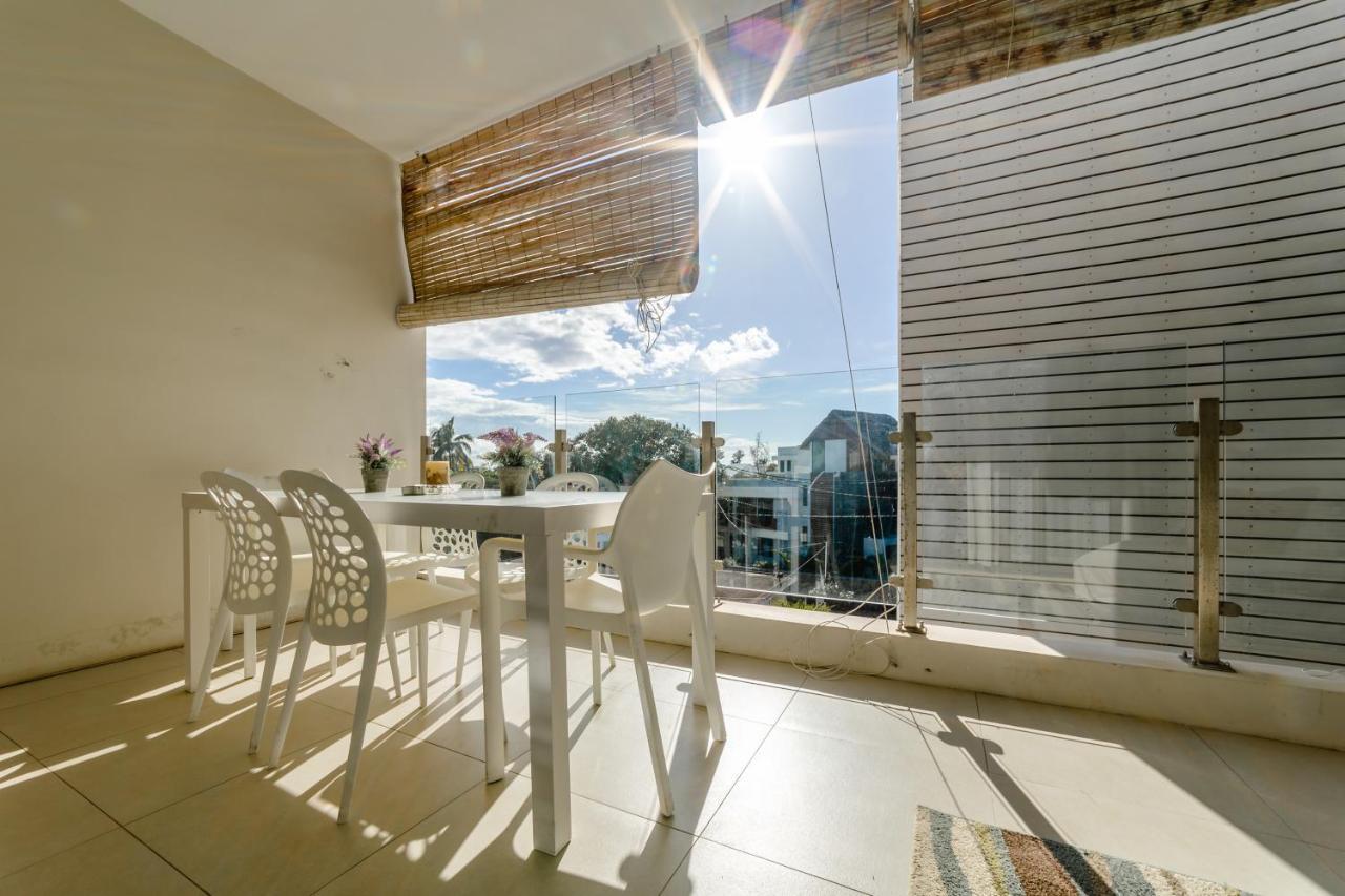 Beachcove Apartment 9 In Pereybere Pereybere Beach Esterno foto