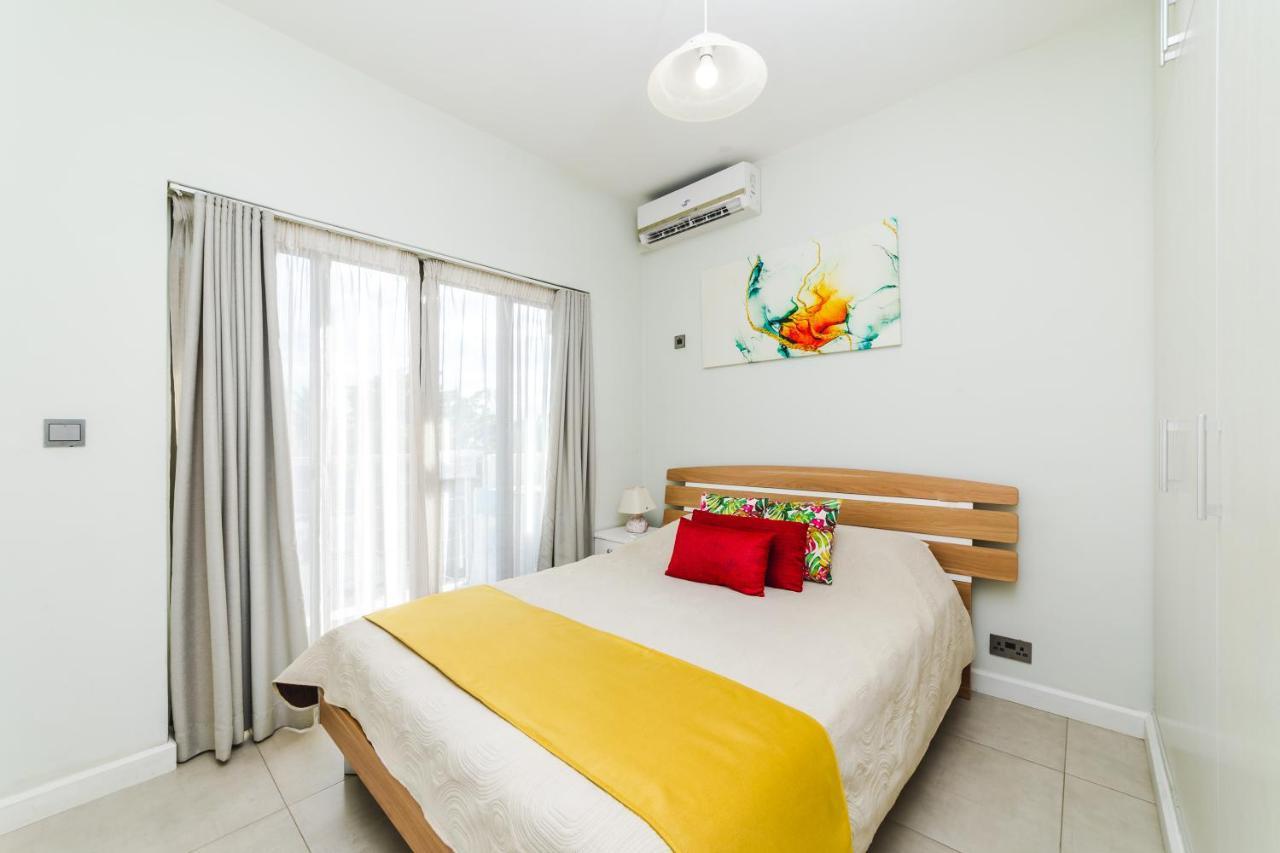 Beachcove Apartment 9 In Pereybere Pereybere Beach Esterno foto