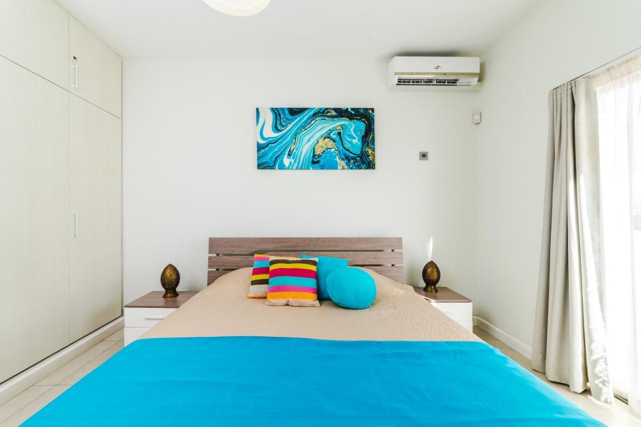 Beachcove Apartment 9 In Pereybere Pereybere Beach Esterno foto