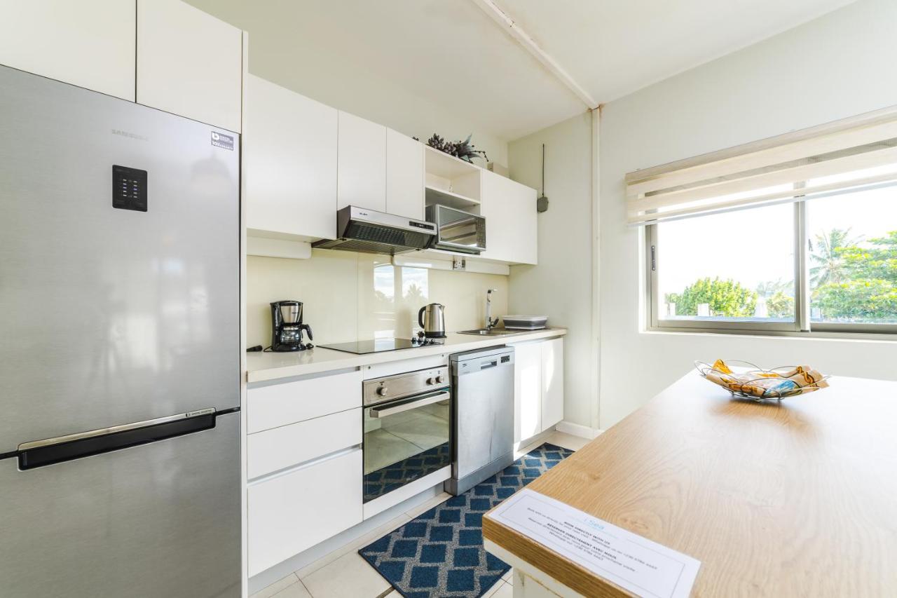 Beachcove Apartment 9 In Pereybere Pereybere Beach Esterno foto